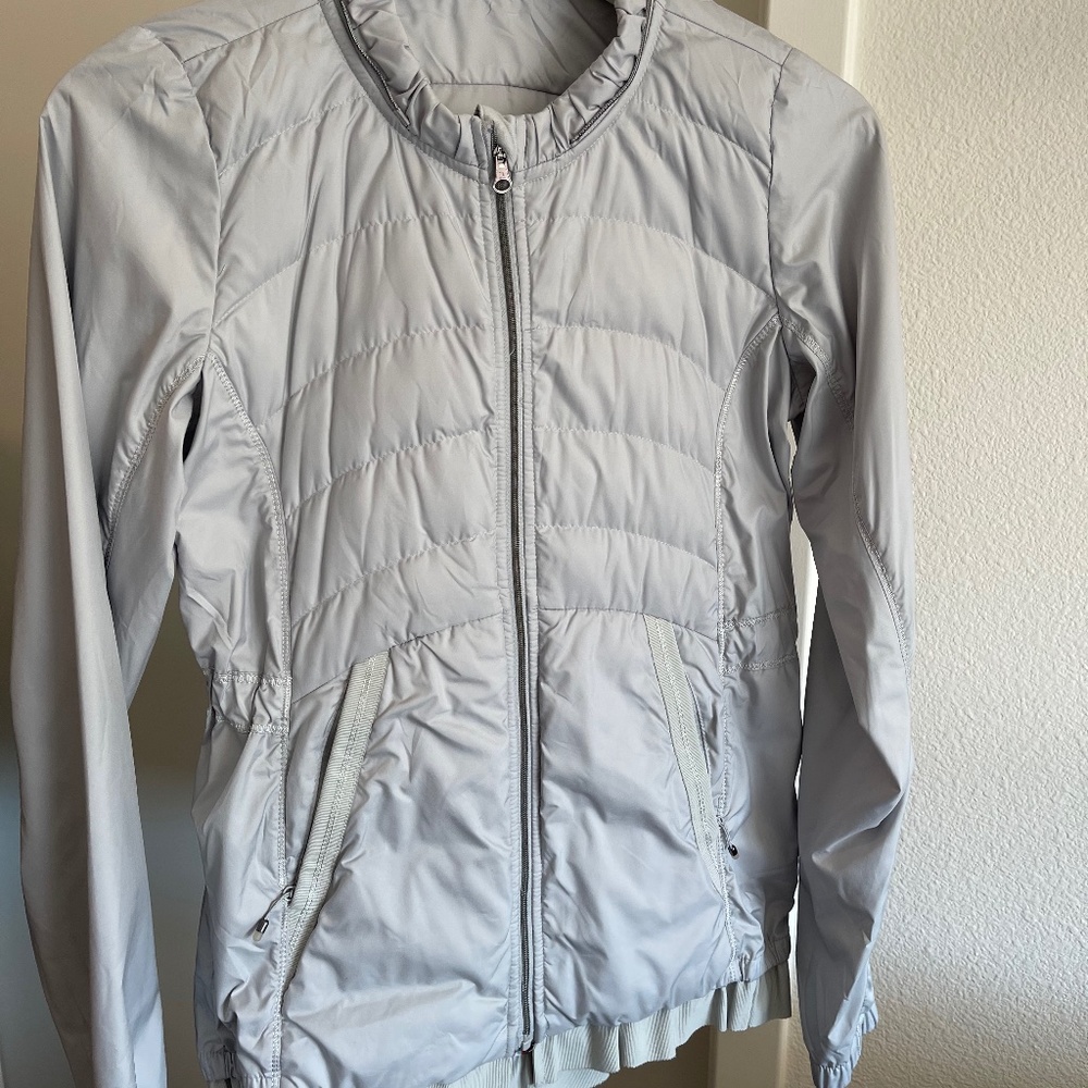 Lululemon puffer jacket size S